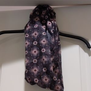 Girls scarf